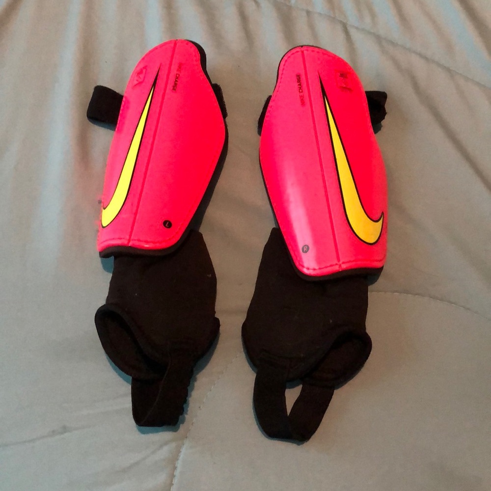 Nike shinguards